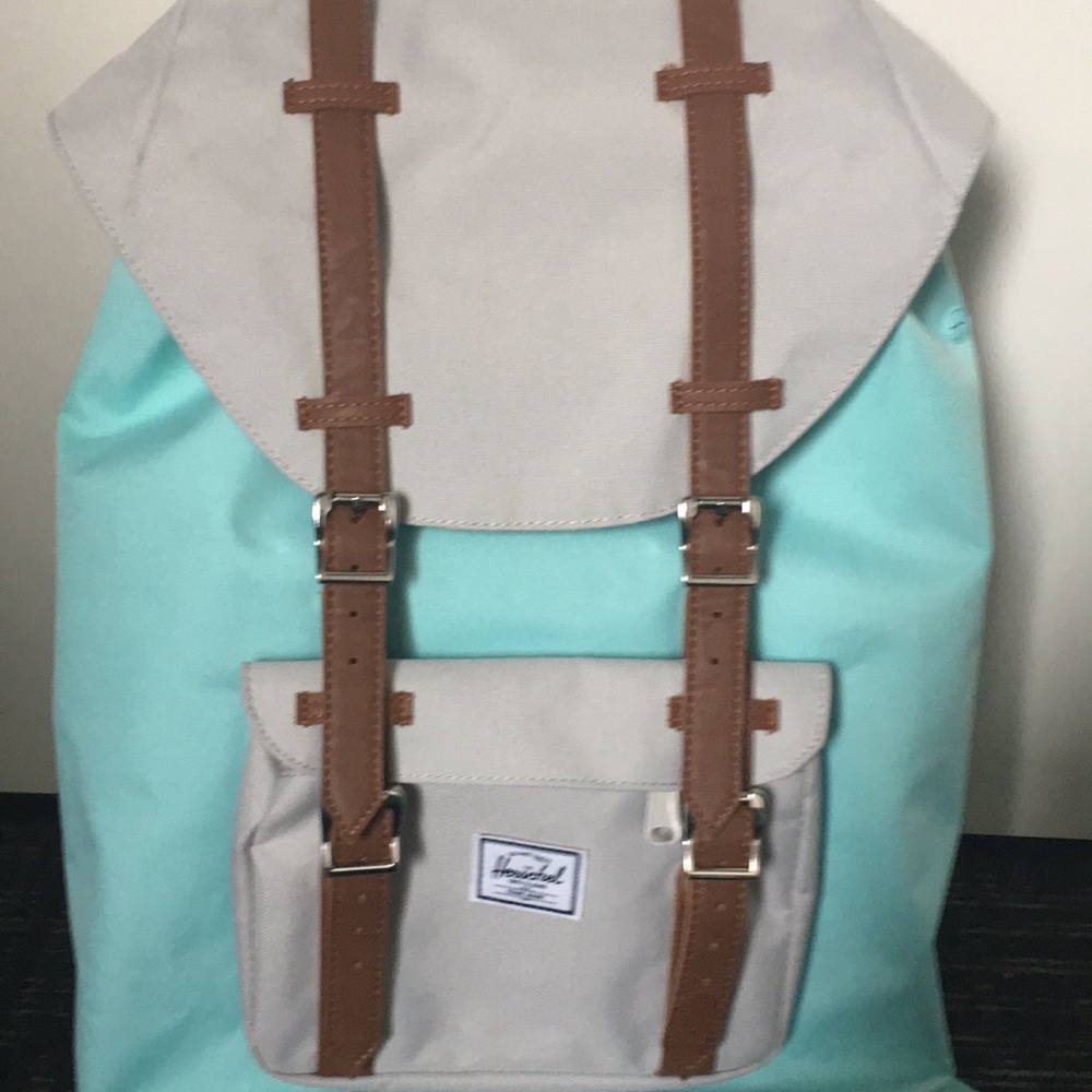 Herschel Supply Co Mid-Volume